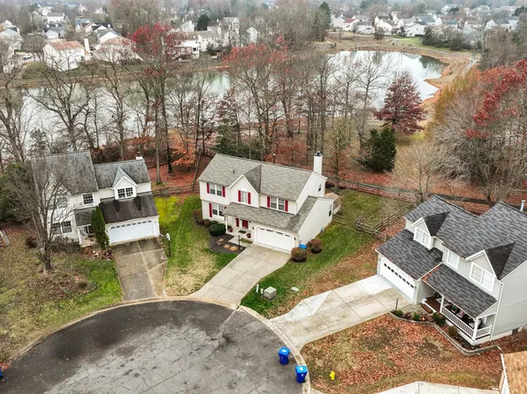 5328 Flagfish Ct, Waldorf, MD 20603