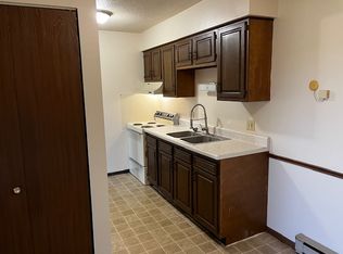 29883 Oregon Rd APT 19, Perrysburg, OH 43551