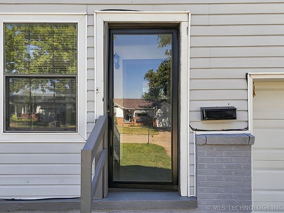 3rd image of 5814 E 18th St