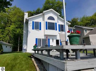 1713 Douglas Dr, Tawas City, MI 48763