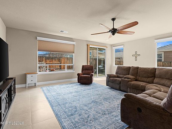 5th image of 130 Egan Ave