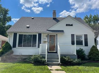 1048 Coolidge Ave, Clawson, MI 48017