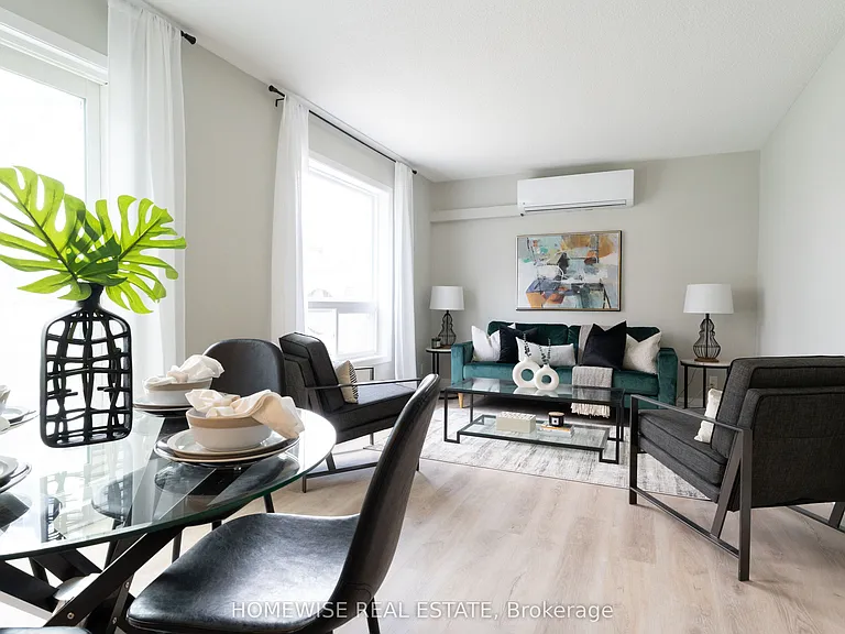 240 Ormond Dr #D8 — Photo 3