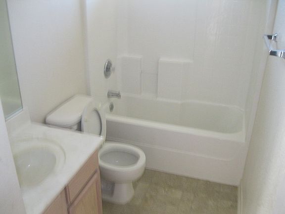 3rd image of 419 Brittney Way APT C