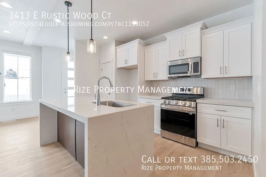 Sandy Home Available Now! — Photo 1