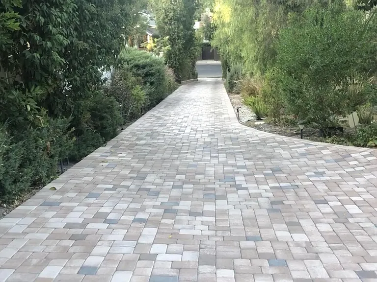 22204 Avenue San Luis — Photo 5