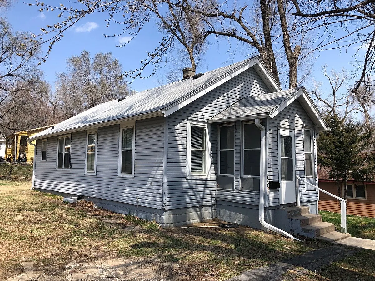 Building Photo - 3674 Bedford Ave