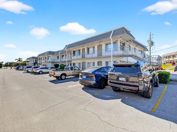 3160 Lake Osborne Drive #109, Lake Worth Beach, FL 33461