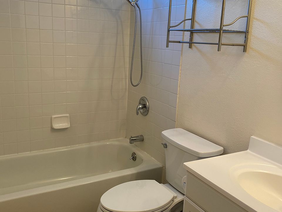 2nd image of 2385 Mahan Way