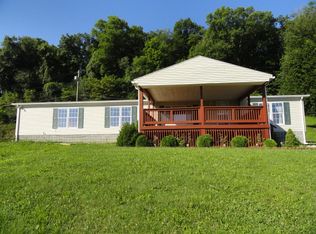 99 High Acres Dr, Chester, WV 26034