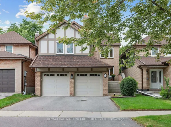 21 Esther Cres, Vaughan, ON L4J 3J8