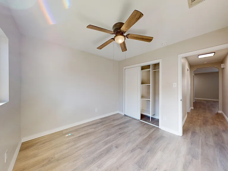 145 S Willow Way — Photo 24