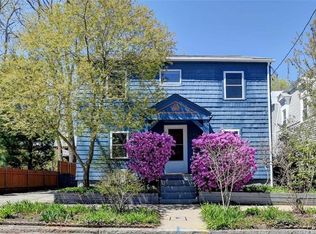 108R Ivy St, Providence, RI 02906