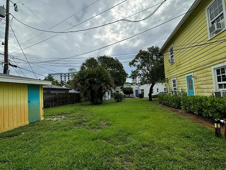 225 Conniston Rd — Photo 9