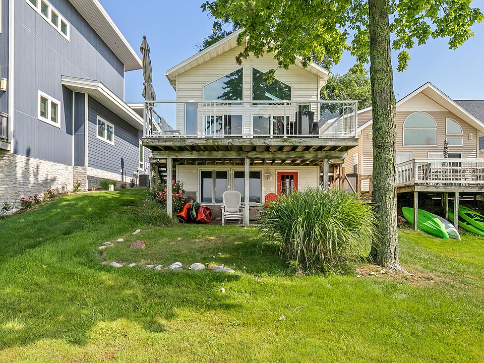 1877 N Shore Dr, Mears, MI 49436 | Zillow