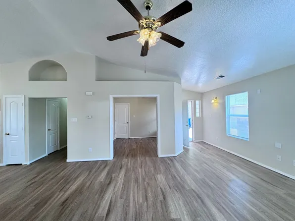 2710 Rain Sage, Los Lunas, NM 87031