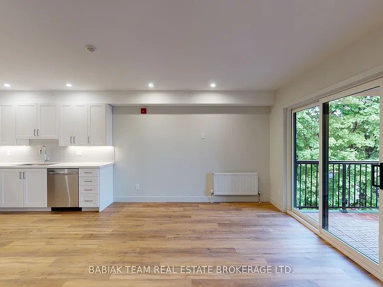 238 Jane St #302 — Photo 2