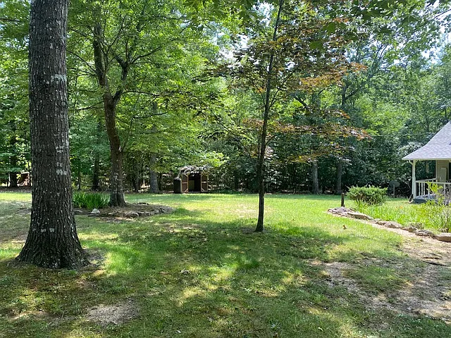 95 Southwood Dr — Photo 18