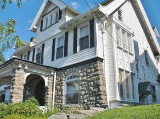 1305 Mahantongo St, Pottsville, PA 17901