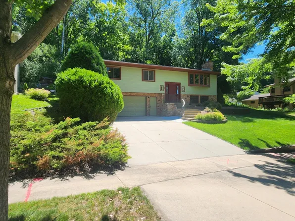 2510 Northern Hills Ct NE, Rochester, MN 55906