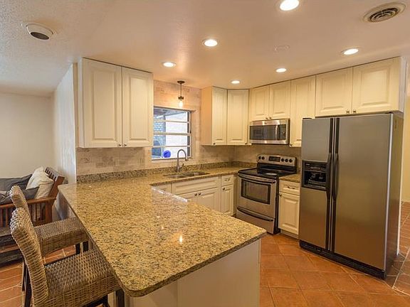 4th image of 5310 Cypress Dr