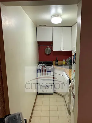 Rented by City Stop Realty | media 6