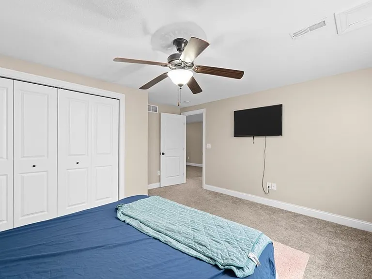 67 Cobblestone Ln — Photo 33