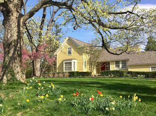 19027 Chagrin Blvd, Shaker Heights, OH