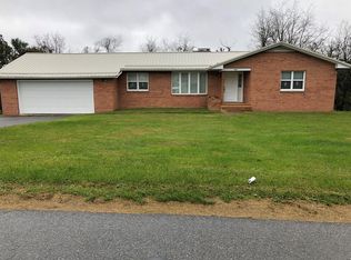 122 Caldwell St, Athens, WV 24712