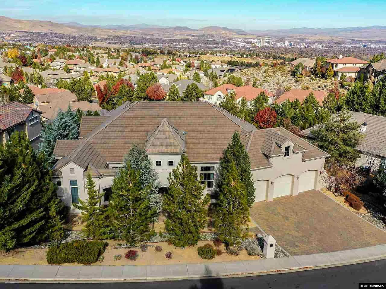 4935 Mountainshyre Rd photo 1