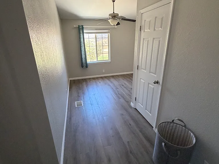 44027 White Mountain Rd — Photo 10