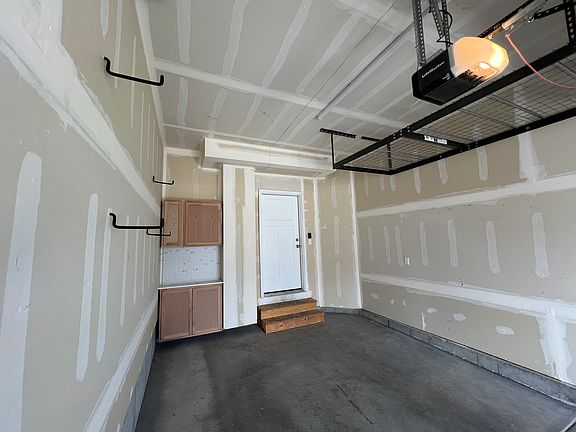 3rd image of 855 N Glen Eagles Ct