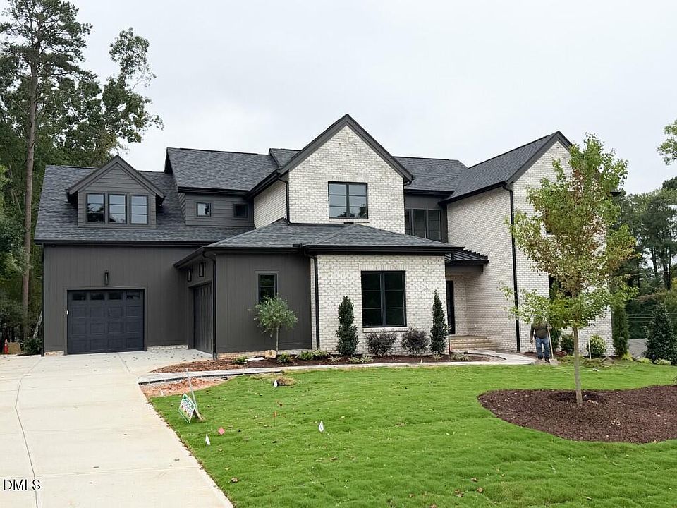 1st image of 1221 Gunnison Pl