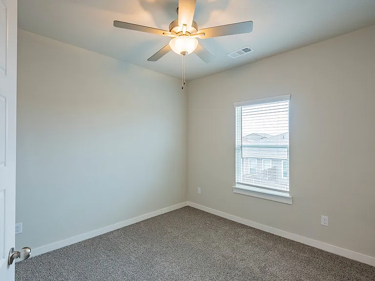 640 Wheatfield Dr — Photo 19