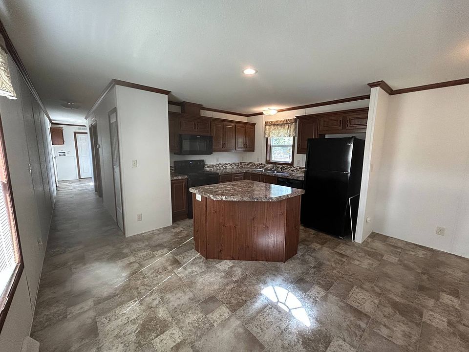 1st image of 100 7th Ave S #34