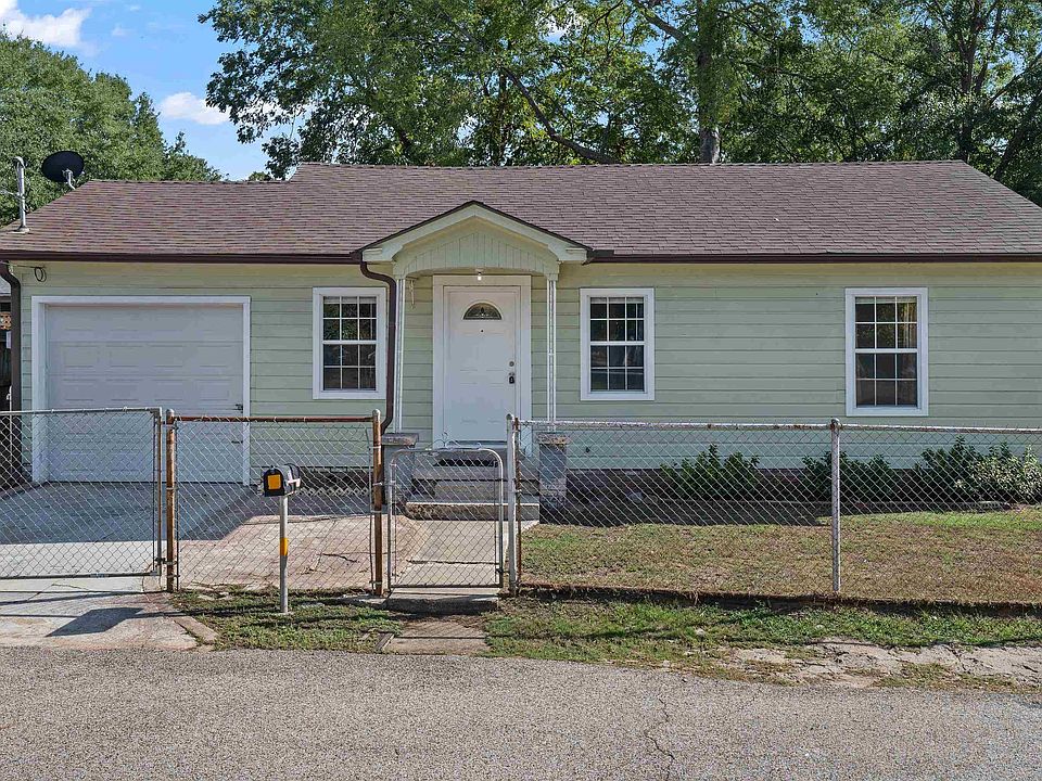 1st image of 716 Ridgelea Ave