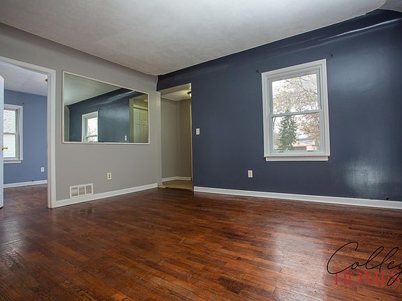 4th image of 3523 Buchanan Ave SW