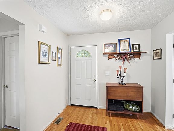 5th image of 1108 Lake Knoll Ct
