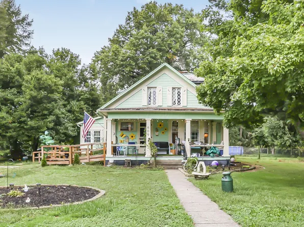 609 Dryden Rd, Zanesville, OH 43701
