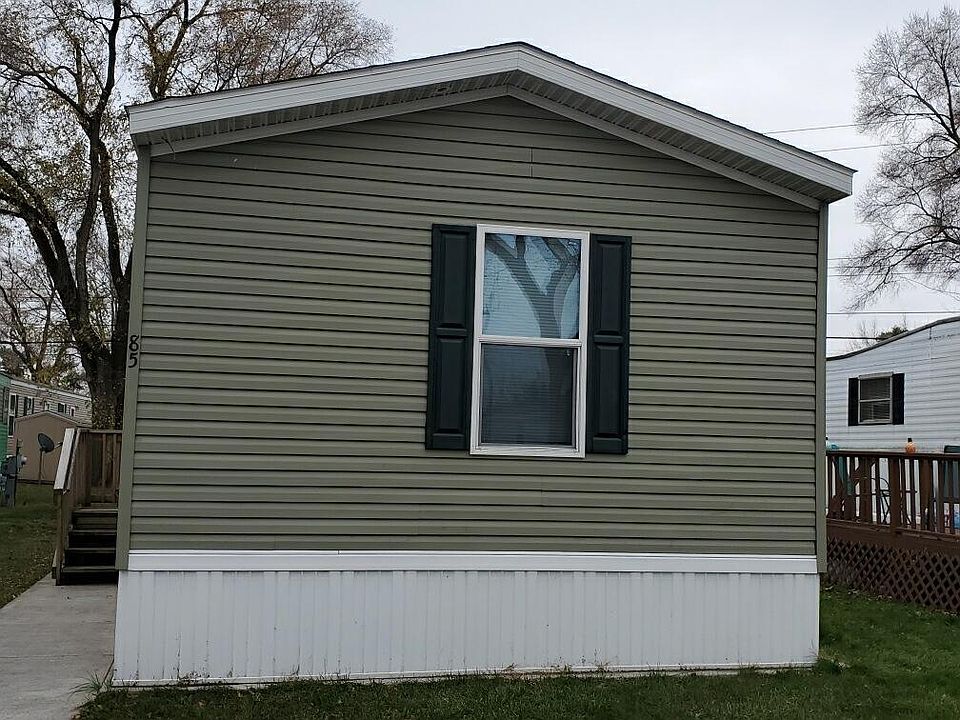 2nd image of 25151 Dequindre Rd #85