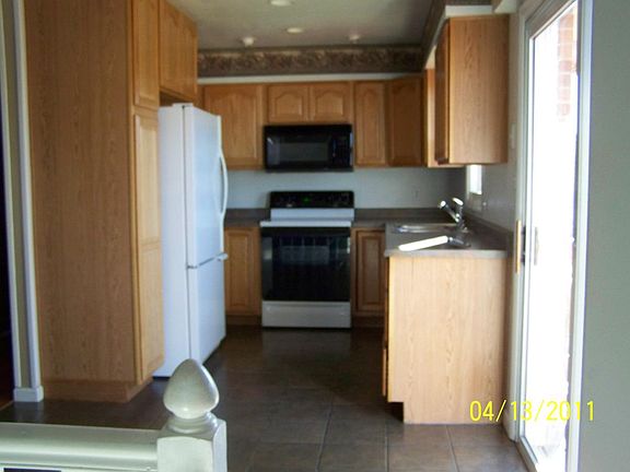 2nd image of 1502 Symons St
