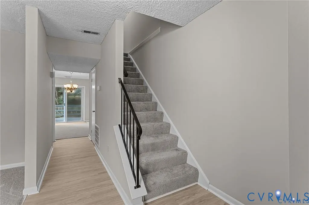 3 bed, 2.5 bath, 1440 sqft, $2,150 — Photo 4