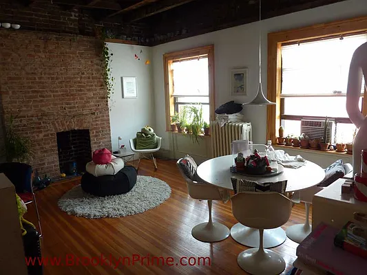 Rented by Brooklyn Real Estate Services | media 13