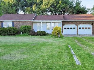 1406 E Countryside Ln, Noble, IL 62868