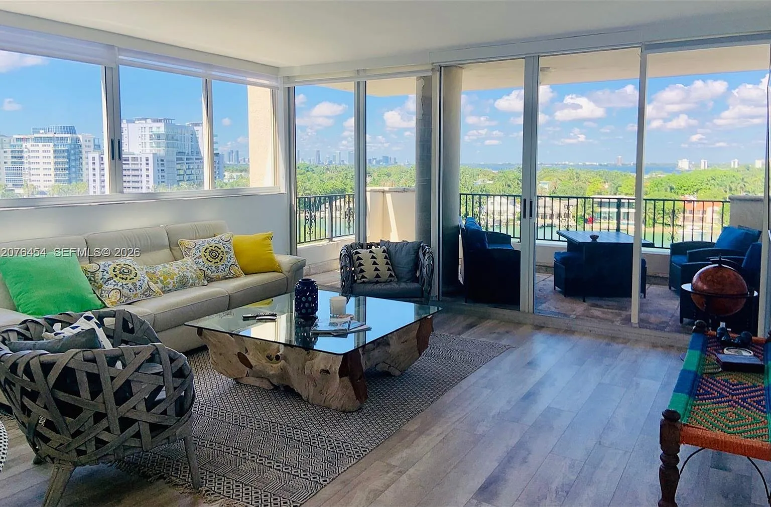 Florida Towers Condo — Photo 2