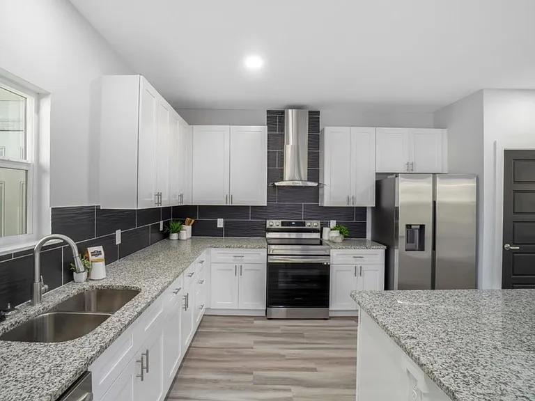 104 Shenandoah St #1 — Photo 6
