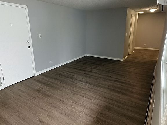 4th image of 824 12th St #824-104-104