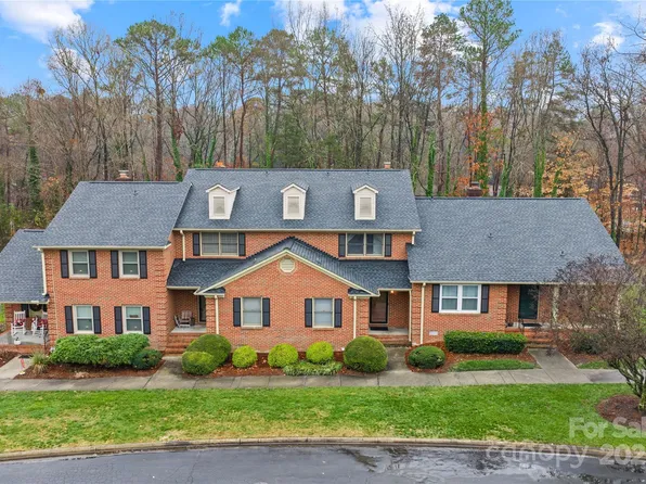 8430 Coulwood Oak Ln, Charlotte, NC 28214