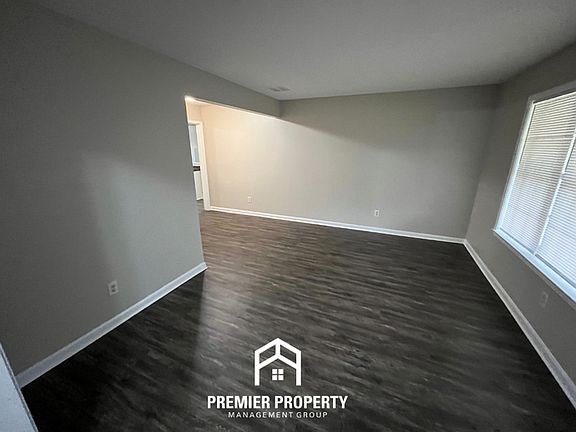 2nd image of 5080 Boeingshire Dr