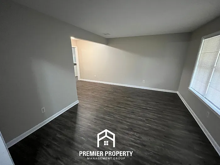 Building Photo - 5080 Boeingshire Dr